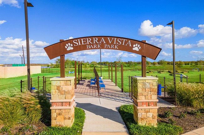 10518 Sutter Creek Dr, House other with 3 bedrooms, 2 bathrooms and 2 parking in Iowa Colony TX | Image 15
