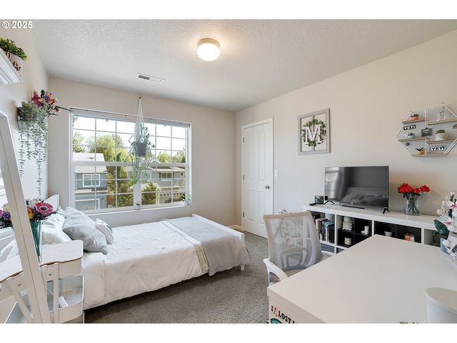 2819 Se Pheasant Way, House other with 4 bedrooms, 3 bathrooms and 3 parking in Gresham OR | Image 22