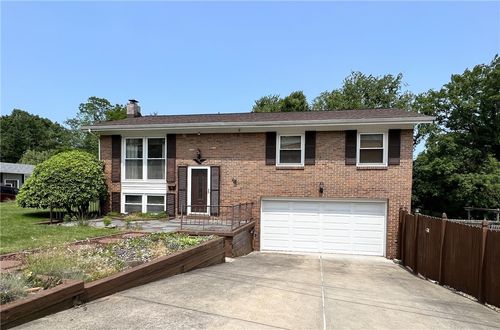 501 Clarendon St, O'hara, PA, 15238 | Card Image