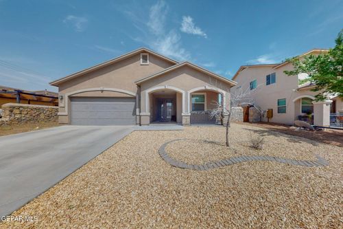 261 Flor Azucena Dr, Socorro, TX, 79927-3395 | Card Image