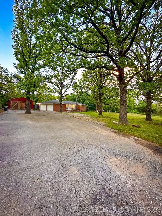 27369 131 St St, House other with 3 bedrooms, 2 bathrooms and null parking in Coweta OK | Image 33