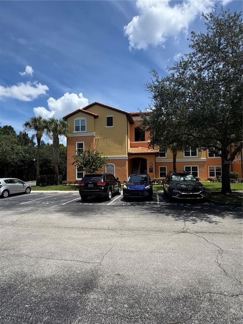 apt-4208-5459 Vineland Rd, ORLANDO, FL, 32811-7661 | Card Image