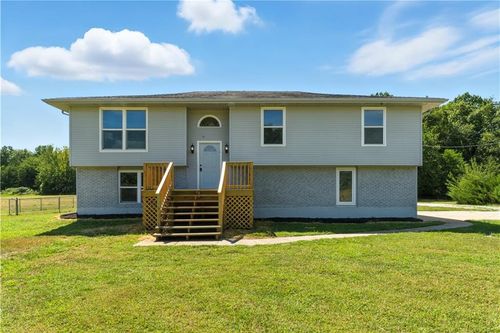 21535 Loring Rd, Linwood, KS, 66052-4217 | Card Image