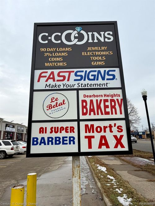 24636 W Warren St, Dearborn Heights, MI, 48127-2107 | Card Image