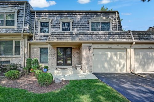 2S742 Avenue Cherbourg, Oak Brook, IL, 60523-1008 | Card Image