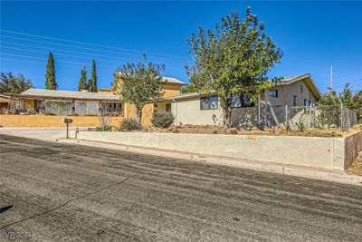 304 Ridge Road, House other with 3 bedrooms, 1 bathrooms and null parking in Boulder City NV | Image 2