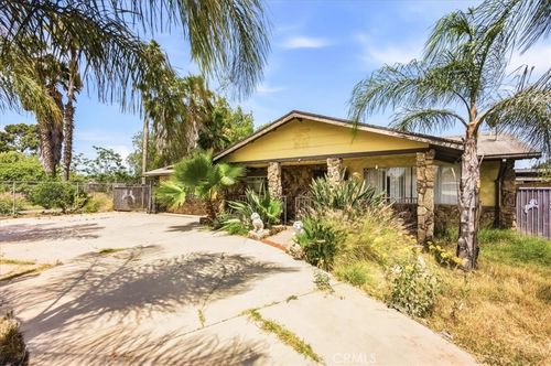 6540 Etiwanda Ave, Jurupa Valley, CA, 91752-2611 | Card Image