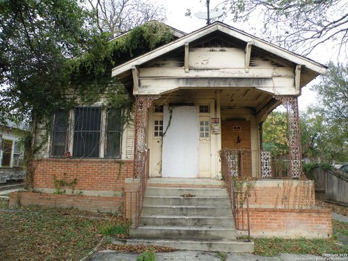 1221 E Crockett St, San Antonio, TX, 78202-2905 | Card Image