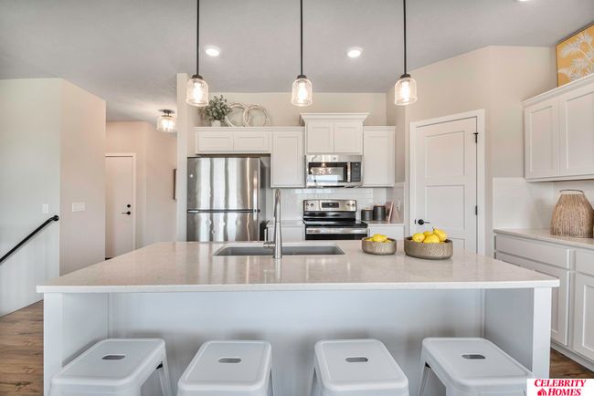 8215 N 175 Th Ave, House other with 3 bedrooms, 2 bathrooms and 3 parking in Bennington NE | Image 6