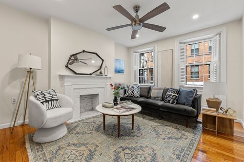 apt-2-37 Grove St, Boston, MA, 02114-3527 | Card Image