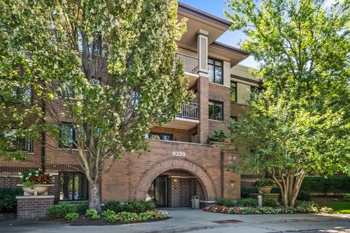 306b-9220 E Prairie Road, Evanston, IL, 60203 | Card Image