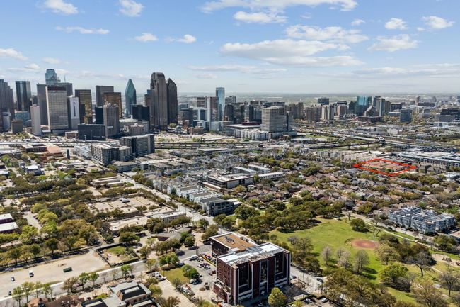 1012 Pavillion St, Townhouse with 2 bedrooms, 3 bathrooms and null parking in Dallas TX | Image 28