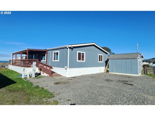 spc-3-94120 Strahan St, Gold Beach, OR, 97444-8700 | Card Image