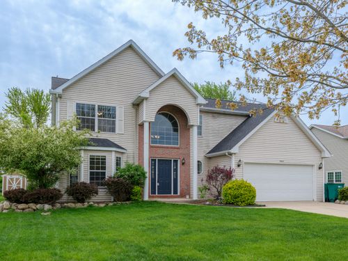 5824 Tradewind Dr, Portage, MI, 49024-2203 | Card Image