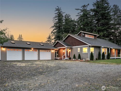 5175 Everson Goshen Rd, Bellingham, WA, 98226-8736 | Card Image