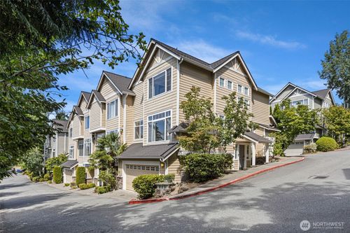 603-11899 Se 4th Pl, Bellevue, WA, 98005-3597 | Card Image