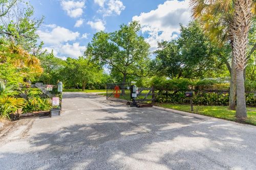 1280 Cherokee Ln, Beaumont, TX, 77702-1107 | Card Image