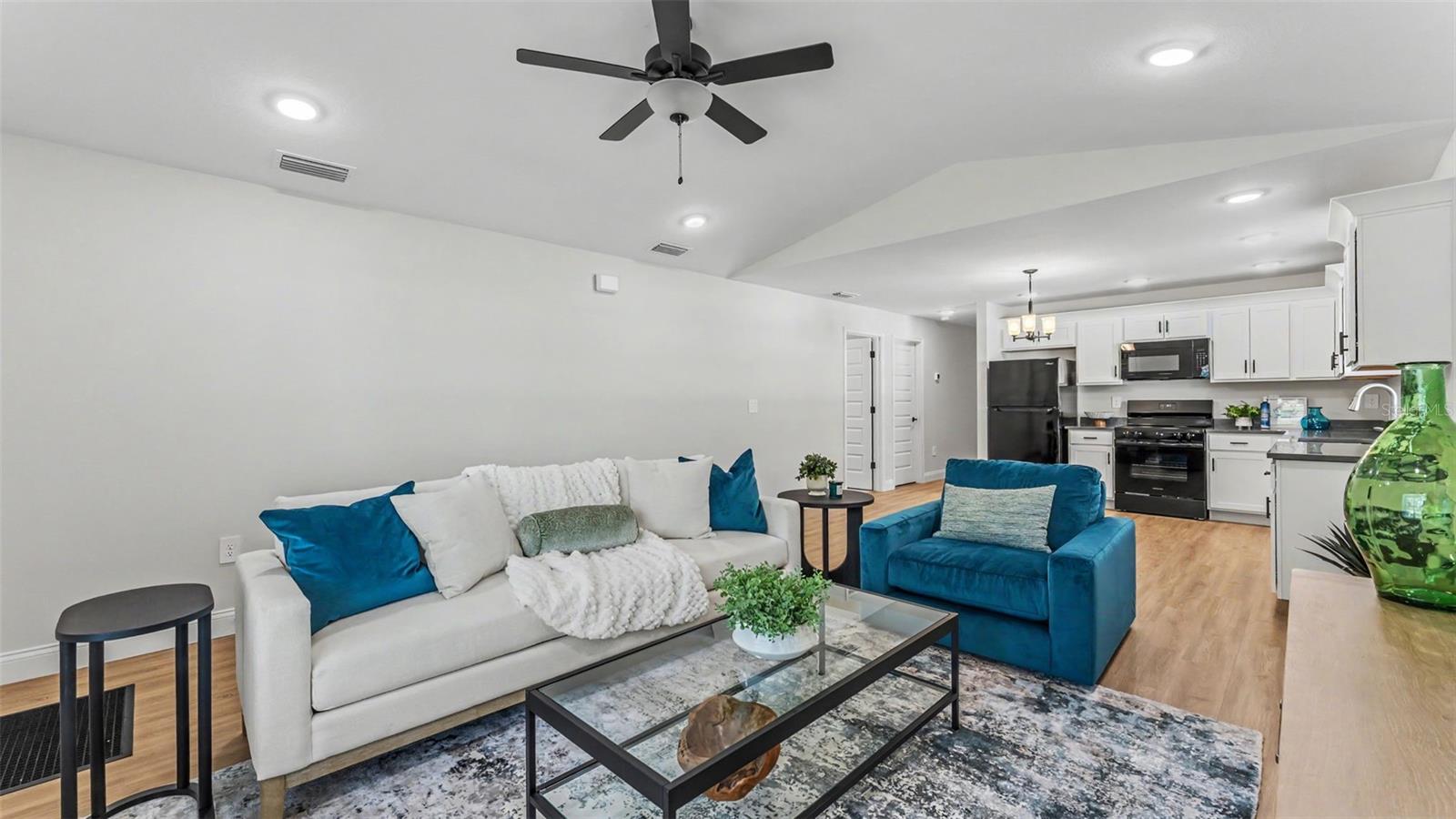 Residential in LAKELAND 3