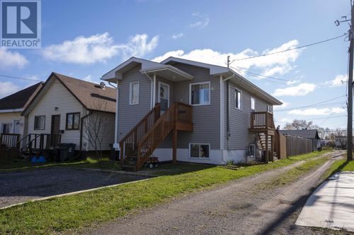 1946 Home Ave, Thunder Bay, ON, P7E3C4 | Card Image