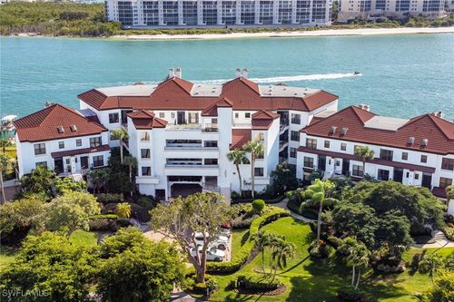 305-305 La Peninsula Blvd, NAPLES, FL, 34113-4036 | Card Image