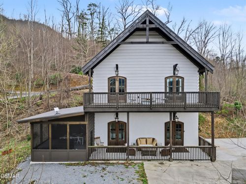 225 Chimney Tops Way, Gatlinburg, TN, 37738 | Card Image