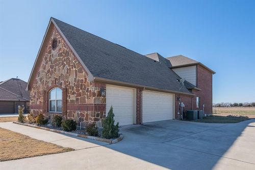 327 Montana Court, New Fairview, TX, 76078 | Card Image