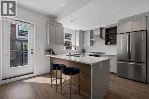 21-856 Orwell St, North Vancouver, BC, V7J0C2 | Card Image