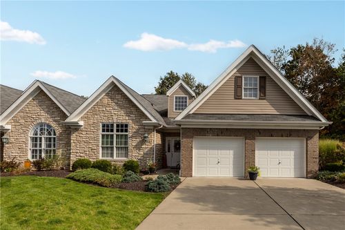 537 Hunt Club Dr, Canonsburg, PA, 15317-2779 | Card Image