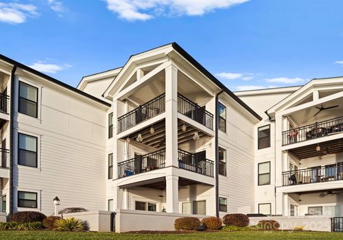 apt-e-17811 Half Moon Ln, Cornelius, NC, 28031-8011 | Card Image