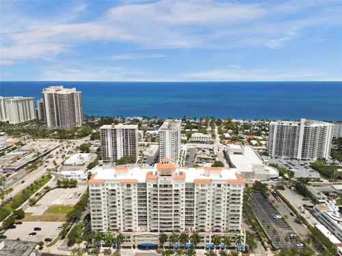 ph3-3020 Ne 32nd Ave, Fort Lauderdale, FL, 33308-7232 | Card Image