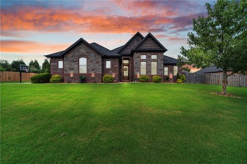 3705 Ne Oakbrooke Ave, Bentonville, AR, 72712-5785 | Card Image