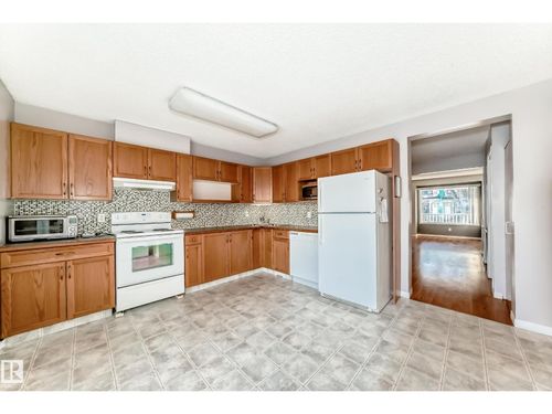 11609 125 St Nw, Edmonton, AB, T5M0N5 | Card Image