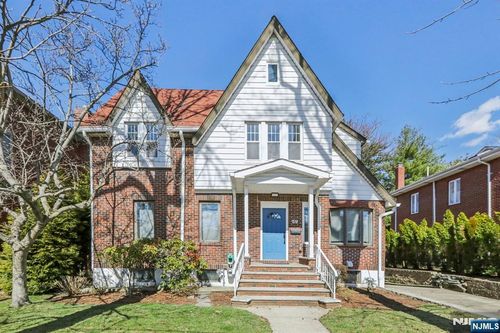 59 Virginia Ave, Fort Lee, NJ, 07024-6411 | Card Image