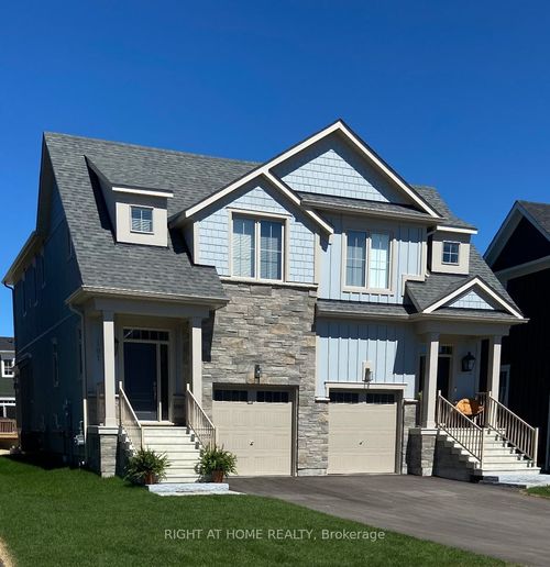 lower-181 Courtland Street, Blue Mountains, ON, L5N4V7 | Card Image