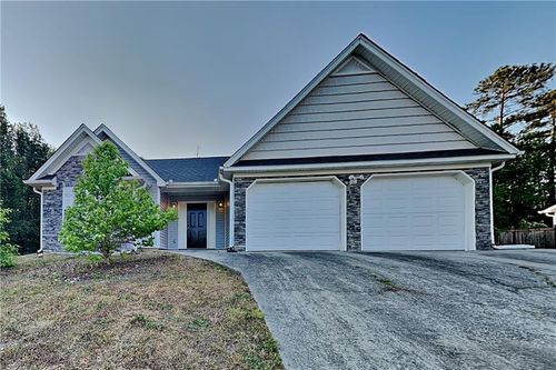 40 Colton Dr, Dallas, GA, 30132-2990 | Card Image