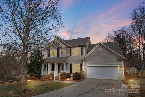 2805 Cross Tie Ln, Matthews, NC, 28105-3780 | Card Image