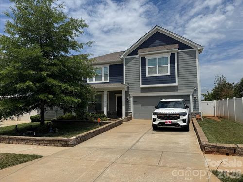 109 E Americana Dr, Mooresville, NC, 28115-9710 | Card Image