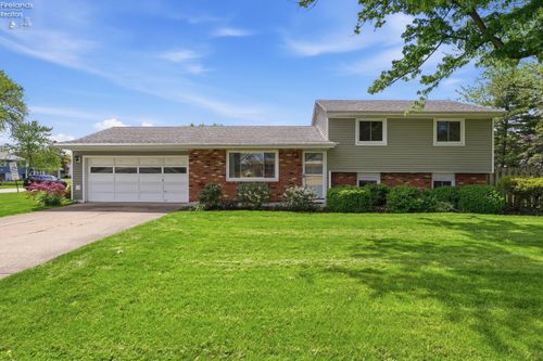 902 W Cleveland Road, Huron, OH, 44839 | Card Image