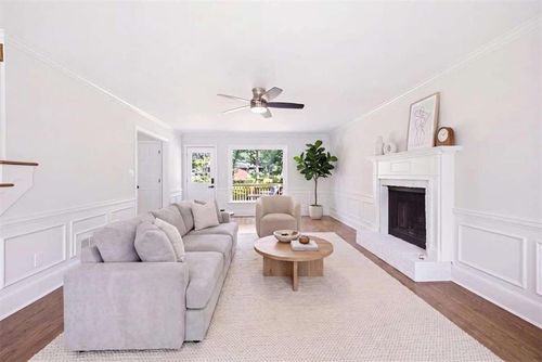 6111 S Glenn Frst Sw, Mableton, GA, 30126-4800 | Card Image