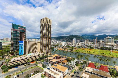 apt-1307-430 Keoniana St, Honolulu, HI, 96815-2042 | Card Image