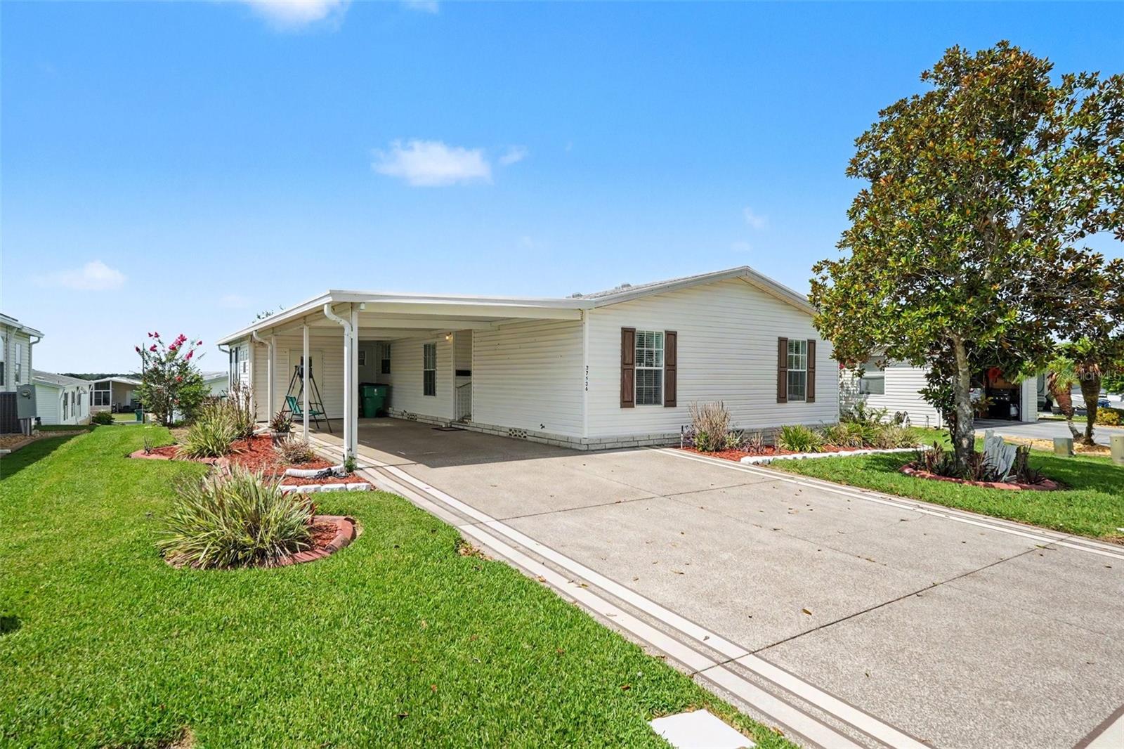 Residential in ZEPHYRHILLS 2