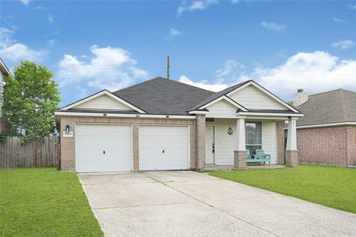 15130 Diamond Way, Baytown, TX, 77523-2571 | Card Image