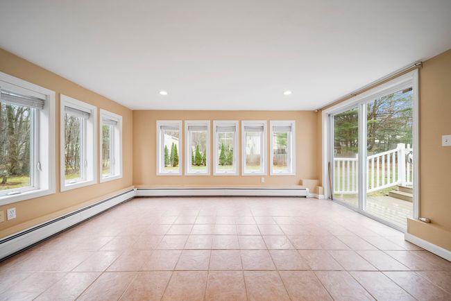23 Echo Ave, House other with 3 bedrooms, 3 bathrooms and null parking in Nashua NH | Image 19