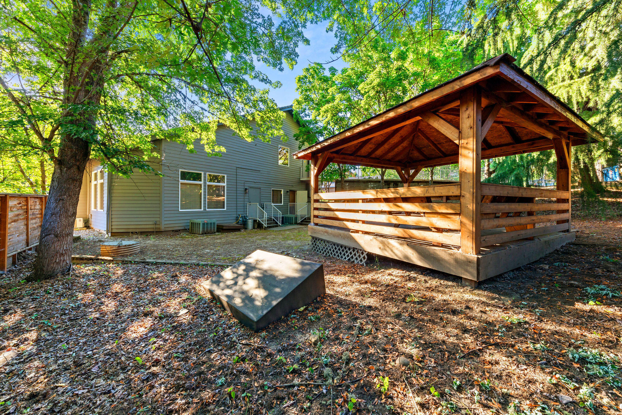 Commercial Lease in Grants Pass 3