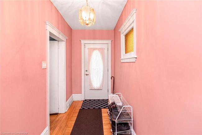 44 Arthur Ave N, House other with 4 bedrooms, 2 bathrooms and 2 parking in Hamilton ON | Image 6