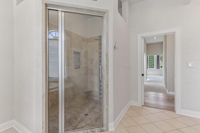 1601 Cedar Bend, House other with 5 bedrooms, 4 bathrooms and null parking in Hartland WI | Image 38