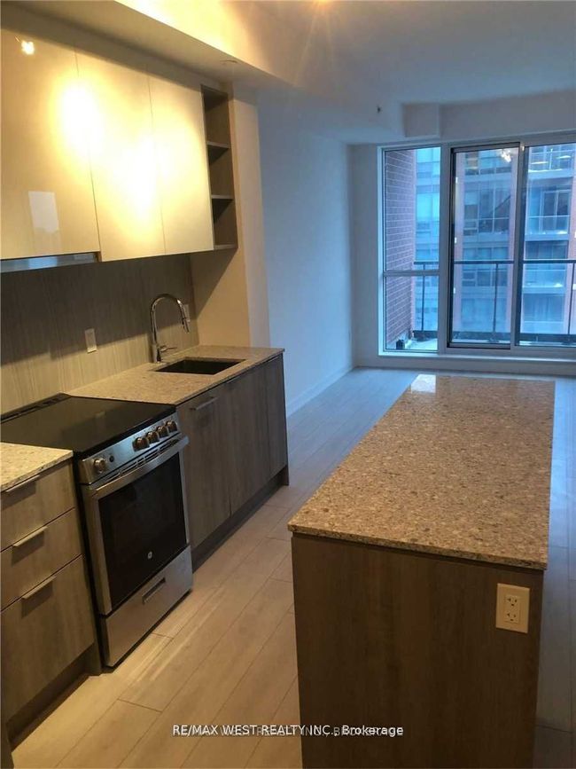 1419 - 31 Tippett Rd, Condo with 2 bedrooms, 1 bathrooms and 1 parking in Toronto ON | Image 7