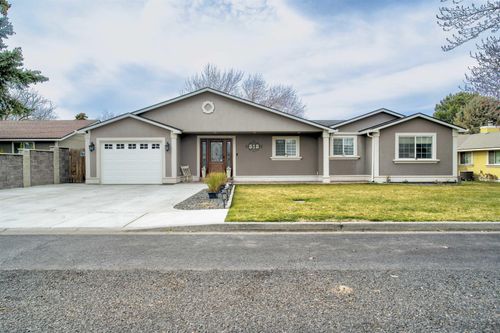 515 N Shelley, Othello, WA, 99344 | Card Image