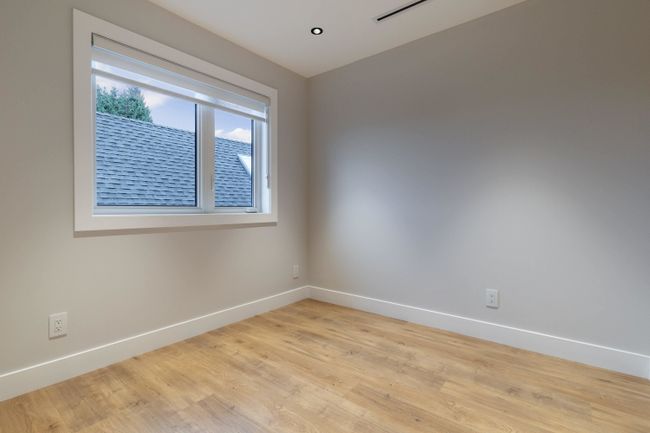 241 E 21 Street, Home with 4 bedrooms, 3 bathrooms and 1 parking in North Vancouver BC | Image 25