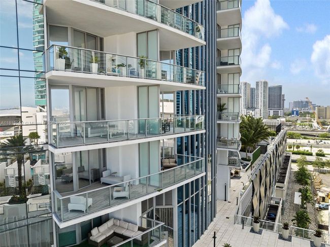 UNIT-909 - 851 Ne 1 St Ave, Condo with 3 bedrooms, 3 bathrooms and null parking in Miami FL | Image 52